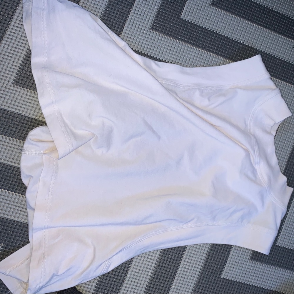 Lulu mock neck crop tank